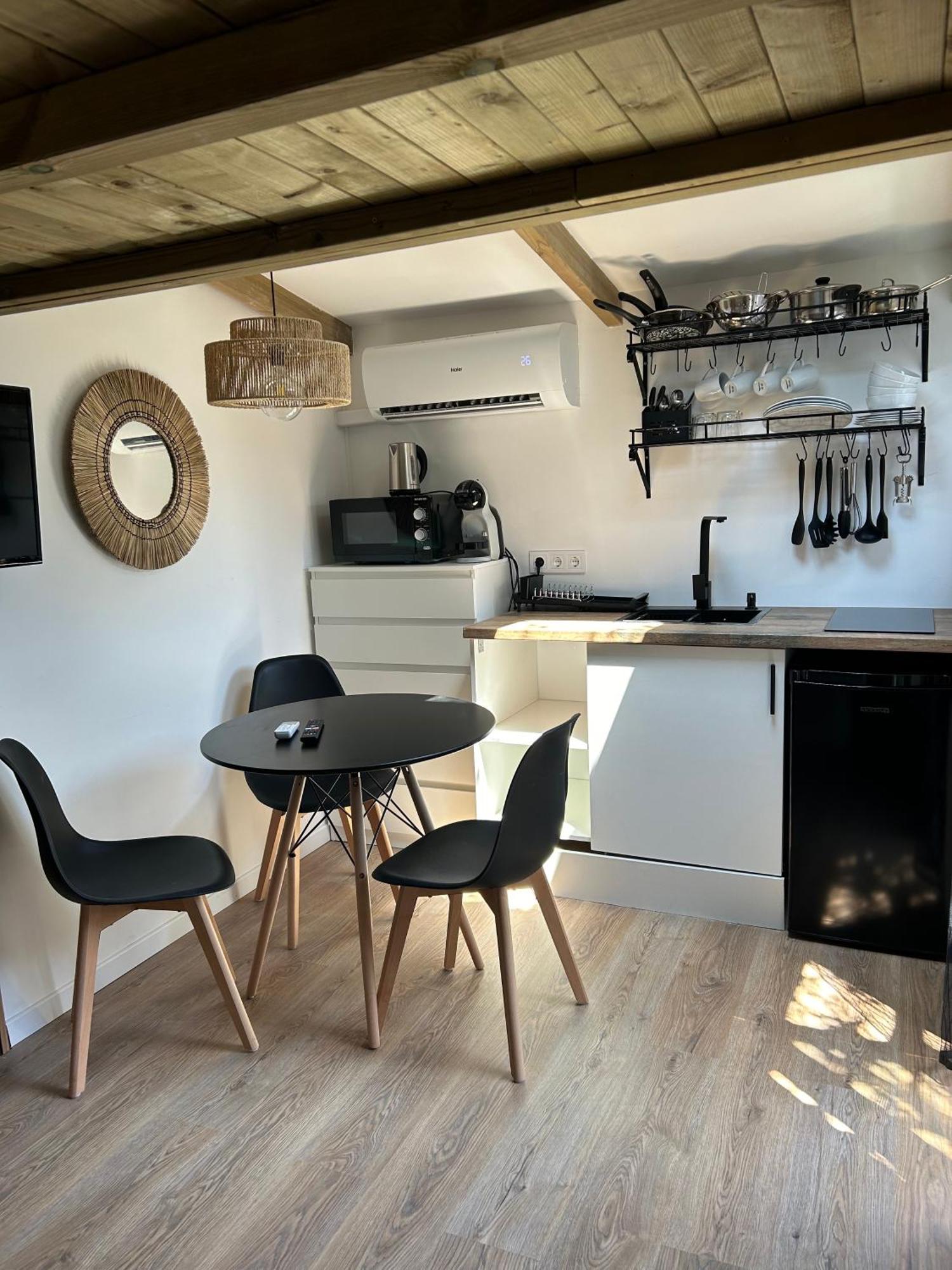 La Floresta Suite Sant Cugat del Vallès Buitenkant foto