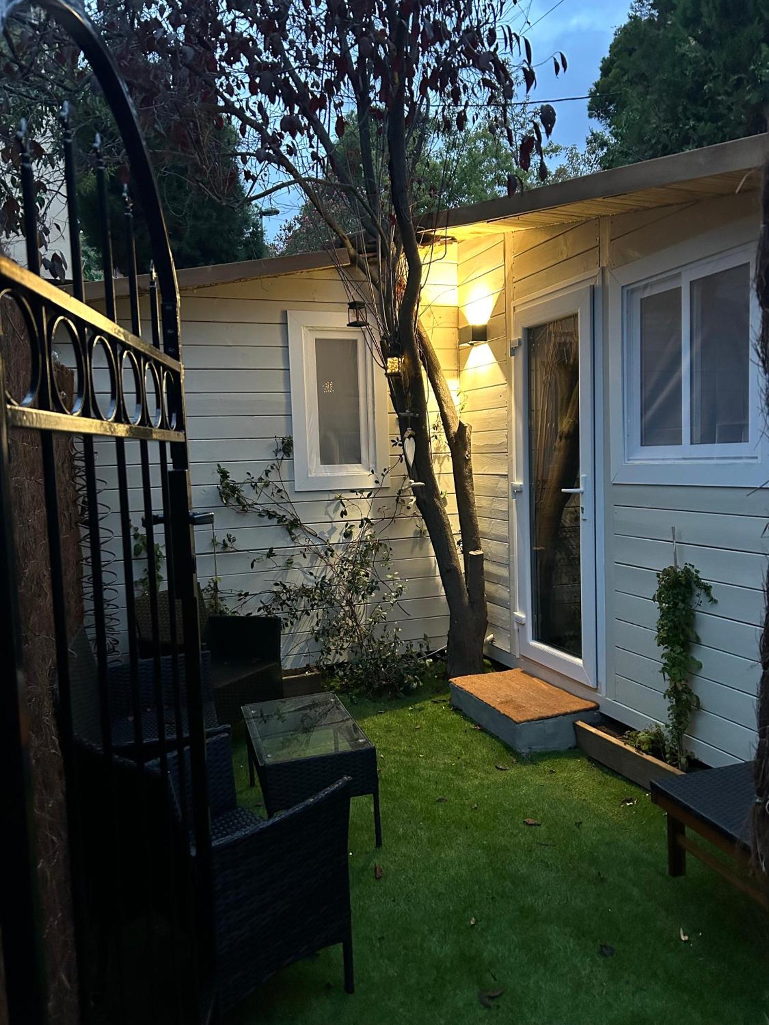 La Floresta Suite Sant Cugat del Vallès Buitenkant foto